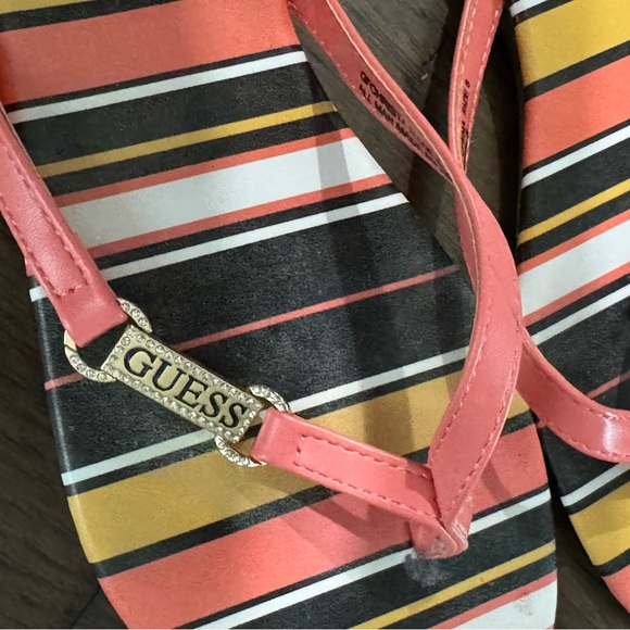 Guess Flip Flop Sandals - Picture 4 of 5